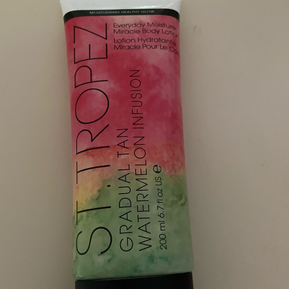 St Tropez Gradual tan miracle body lotion